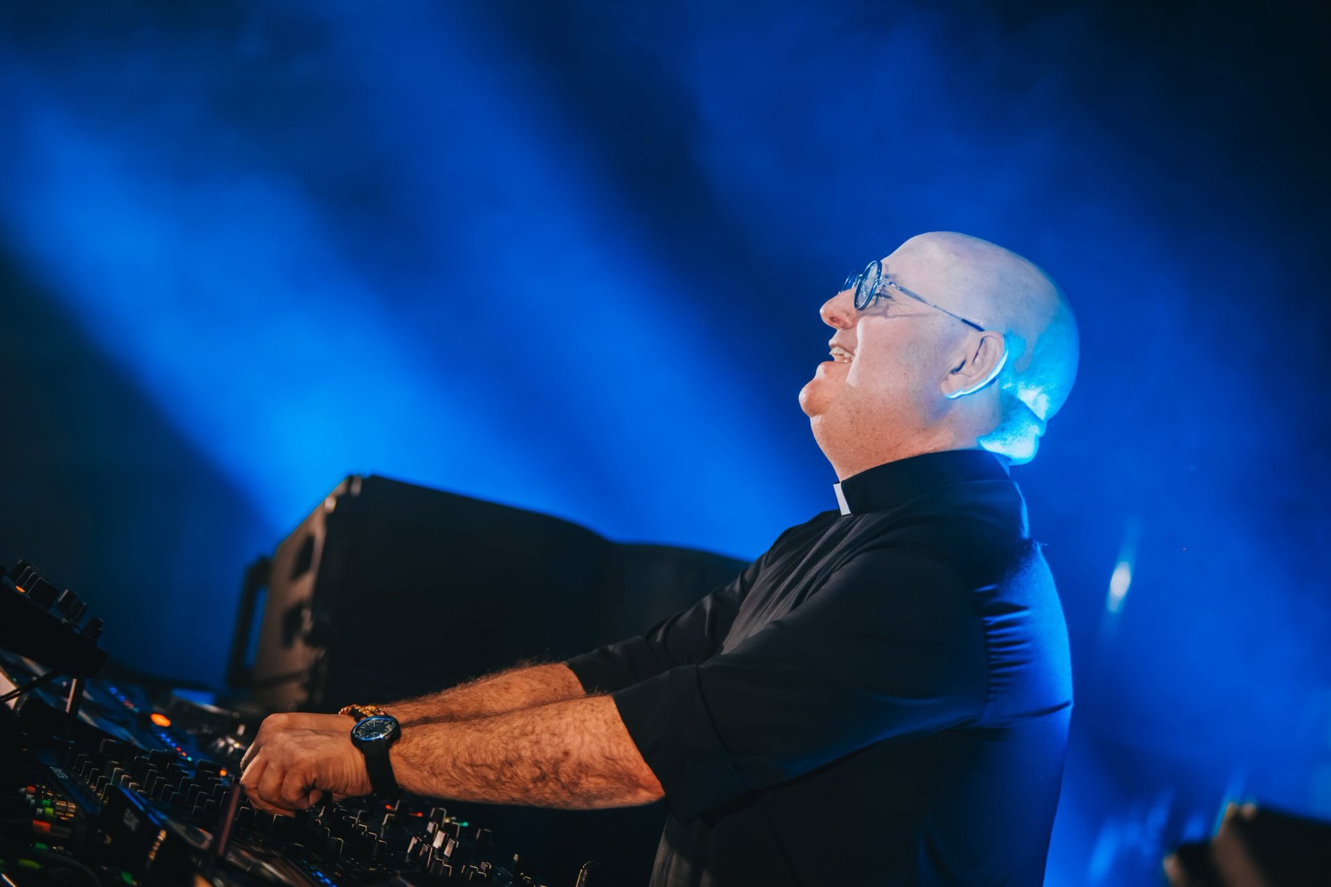 Padre Guilherme em atuação